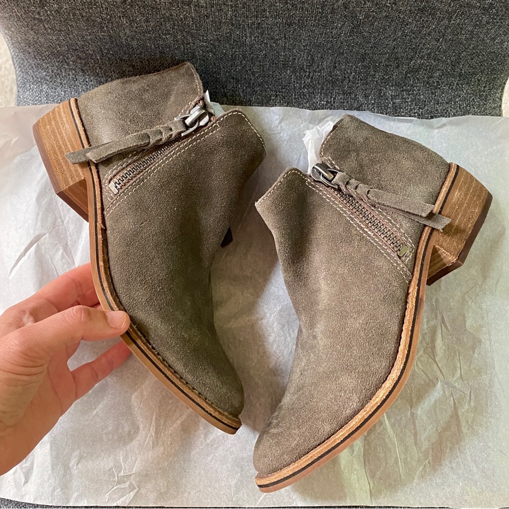 DOLCE VITA Suede Ankle Zipper Booties